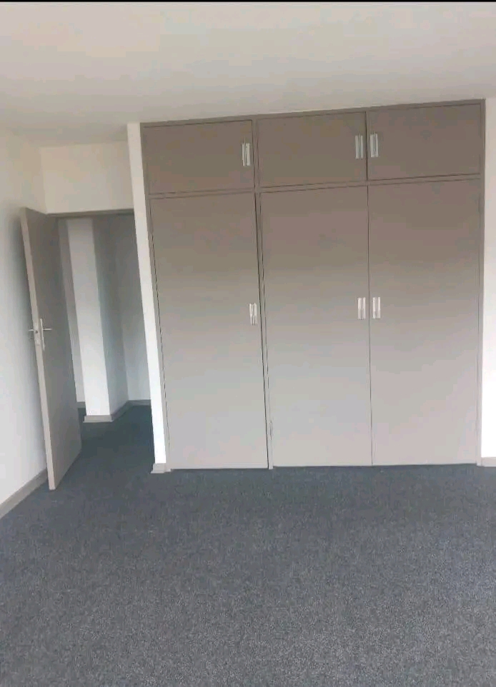 Room available in nedholm flats plus free wif  in Sunnyside
