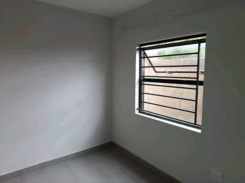 Accommodation available in extension 7 slovak  in Cosmo City