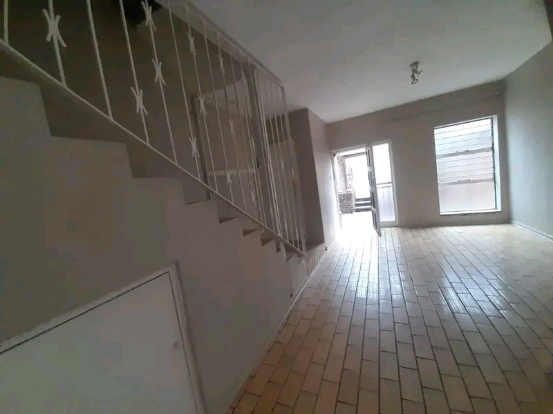 Room in a shared apartment available move in   in Sandton