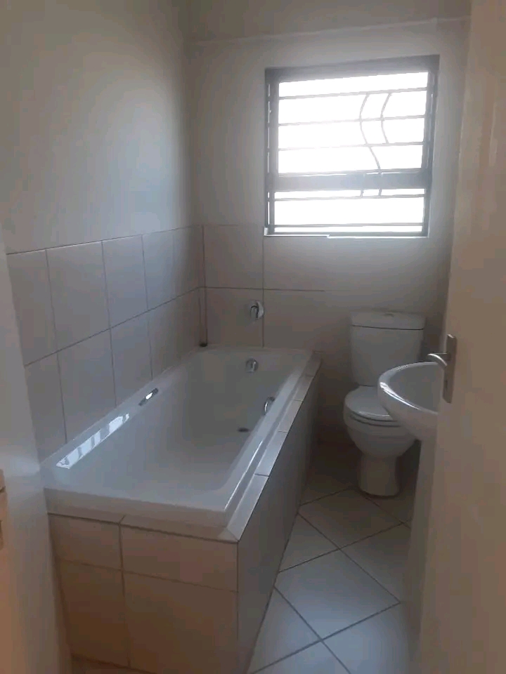 3 bedroom 2 bath stand-alone house for rent i  in Protea Glen