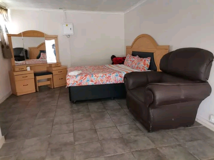 Muffins guesthouse a home away from home,frie  in Sasolburg