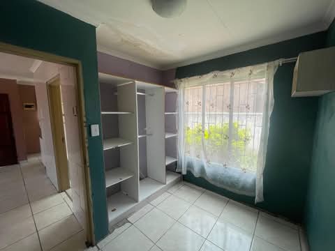 2 bed house for rental in block vv
- next to  in Soshanguve