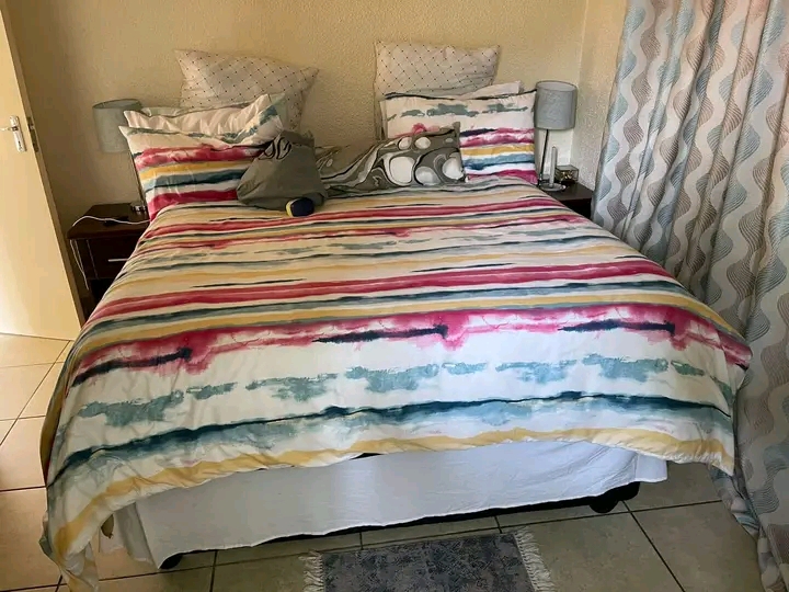 Cottage available from 1st august 2024
1bedr  in Rosettenville