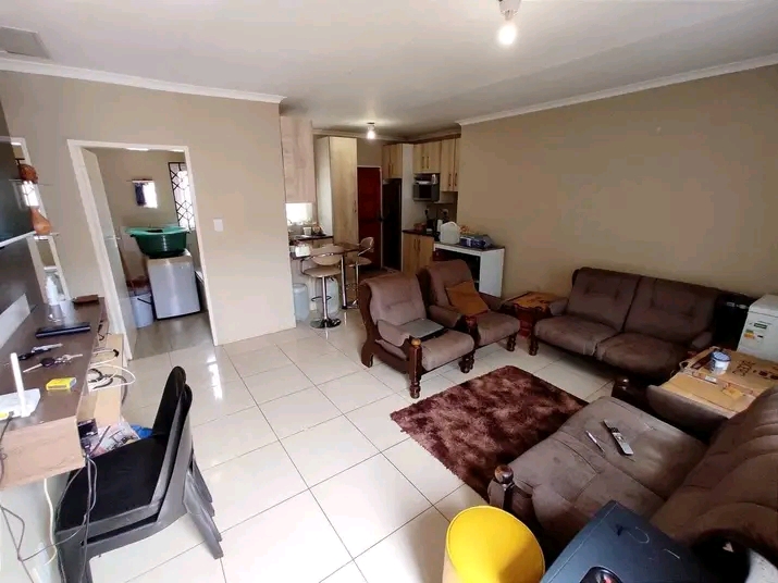 2 bedroom house available to rent immediately  in Lufhereng