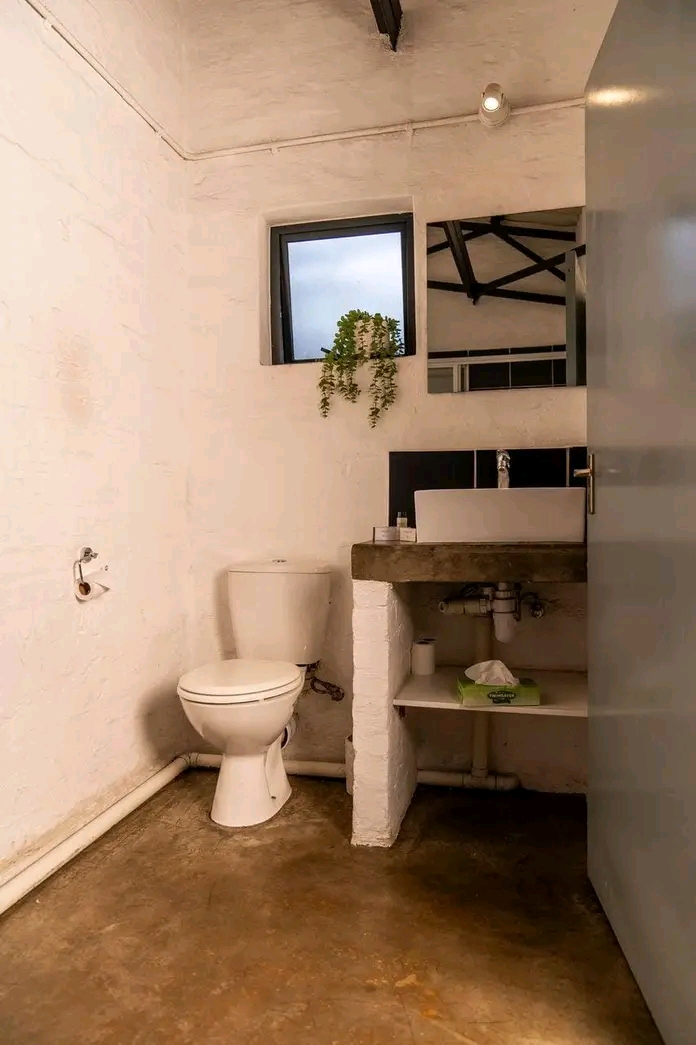 Maboneng furnished bachelor apartments availa  in Maboneng