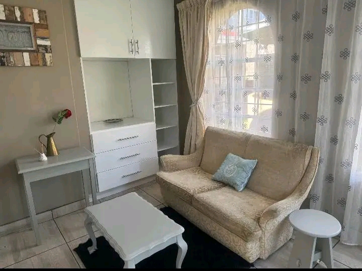 Fully furnished one-bedroom cottage – locat  in Ferndale