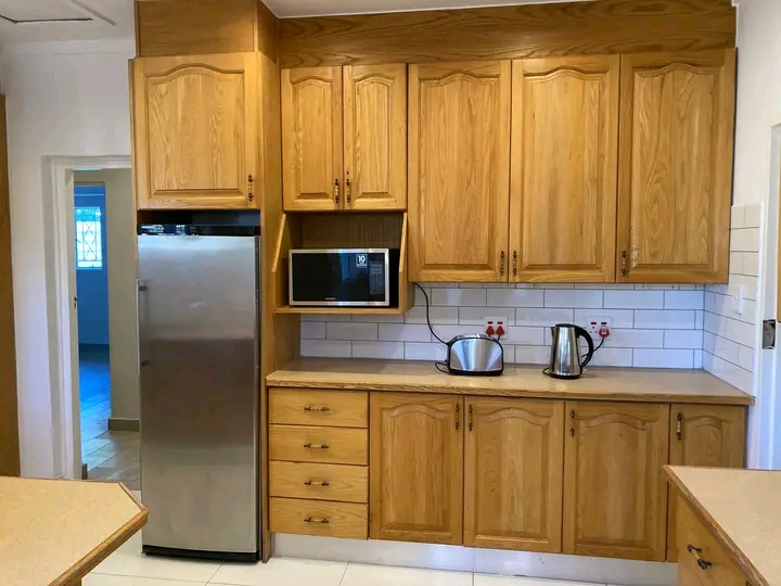 Room to rent in house-share, r4,350.00, for a  in Ferndale
