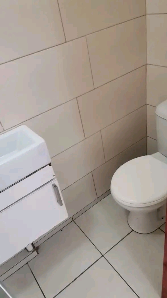 Cottage to rent property features:
kitchen w  in Brackendowns