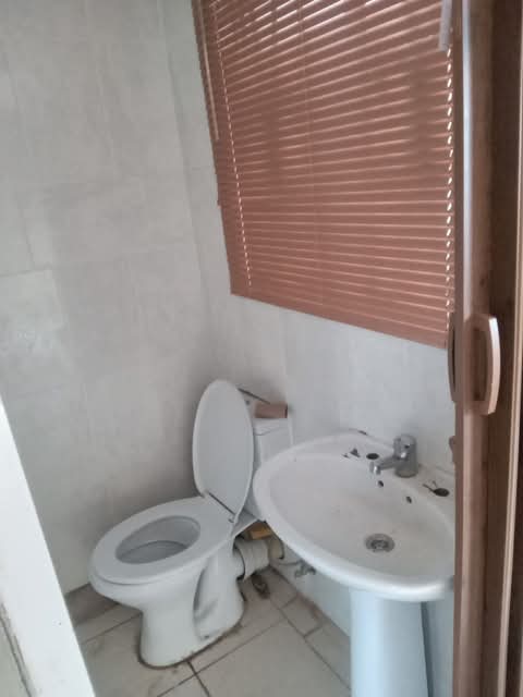 Spacious bachelor flat for rent in ext 6, pap  in Eastfield