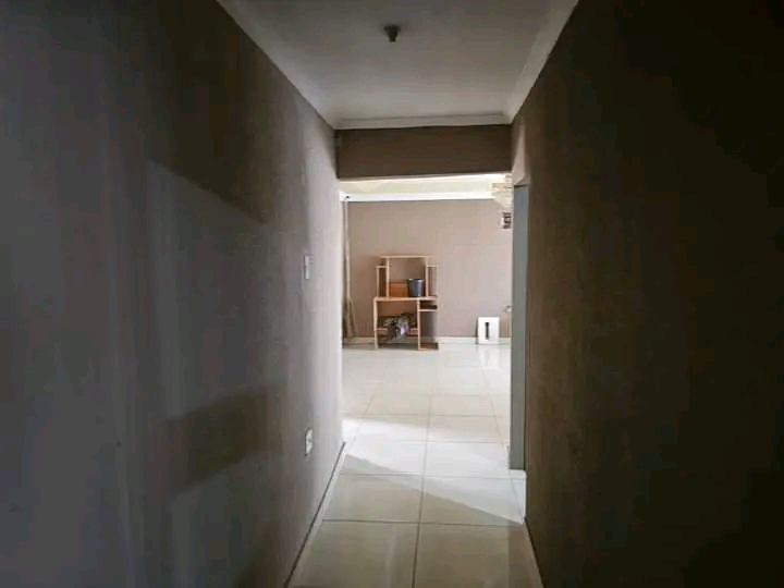 Four room cottage to rent available

-tiled  in Difateng