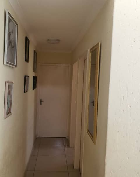 3 bedroom house for sale in ext 36 inside a b  in Olievenhoutbosch