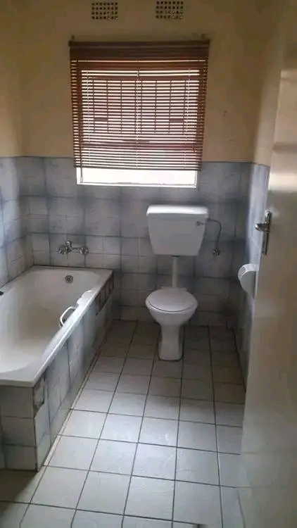 Two bedroom house  available in roets drive a  in Vosloorus