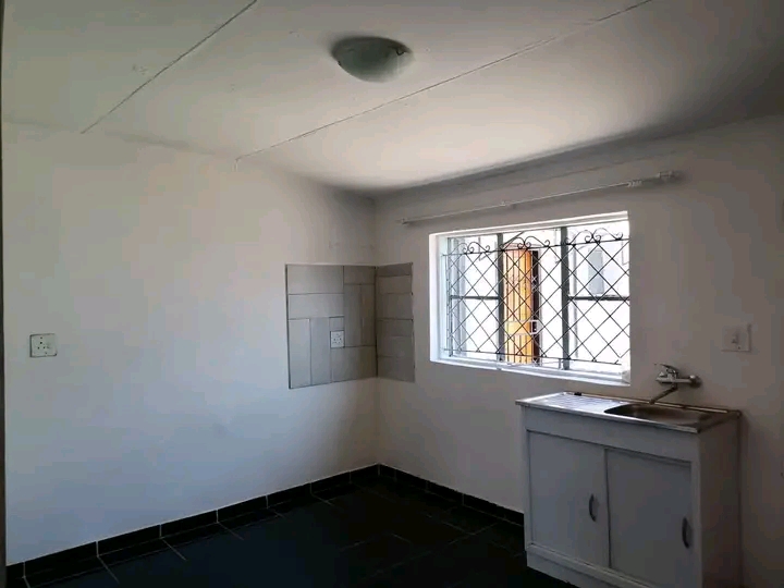 Rental next to new eyethu mall and taxis mofo  in Mofolo