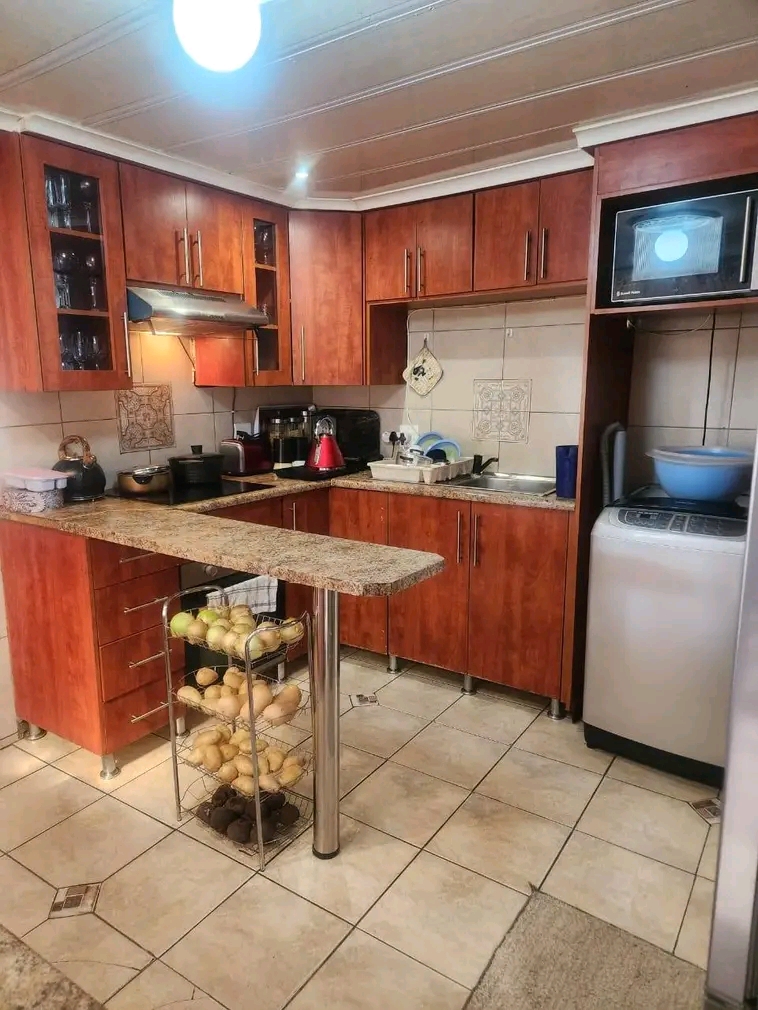 Home for rental, ext 1 last street before eye  in Orange Farm