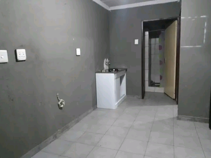 🏡 cozy cottage available for rent!
- 2 be  in Benoni