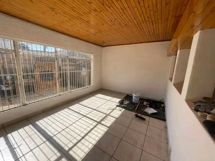 Super large home to let in esther park this h  in Esther Park