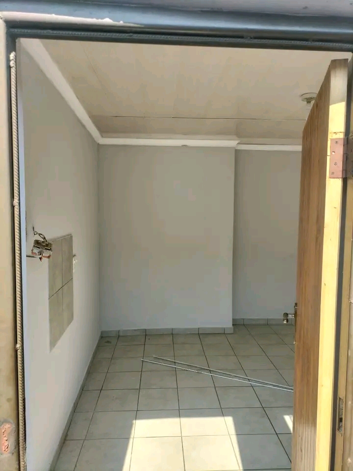 Rooms available immediately extension 2 packi  in Ivory Park