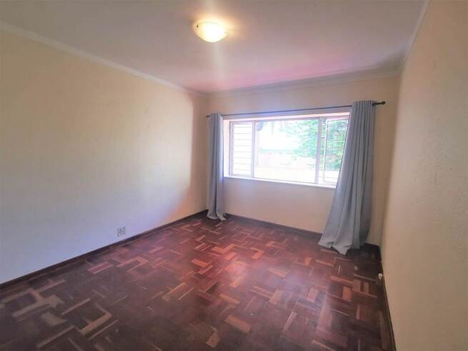  2-bed-apartment-in-kenilworth  
 
whatsapp  in Cape Town