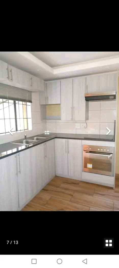 3bedroom 2bathroom cottage {seperated by a wa  in Randburg