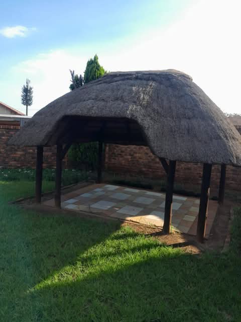 Spacious family home for rent
features:
- 3  in Vosloorus
