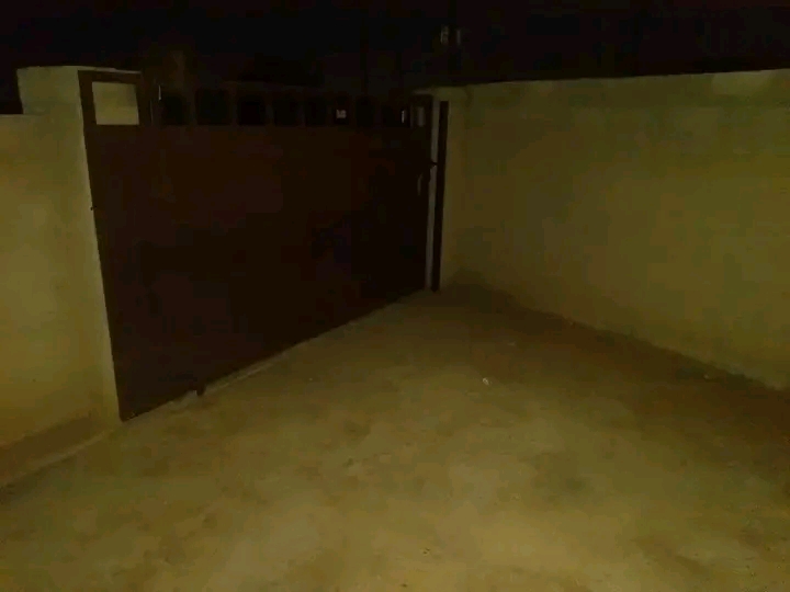 Garage room available in braamfischer phase 4  in Bramfischerville