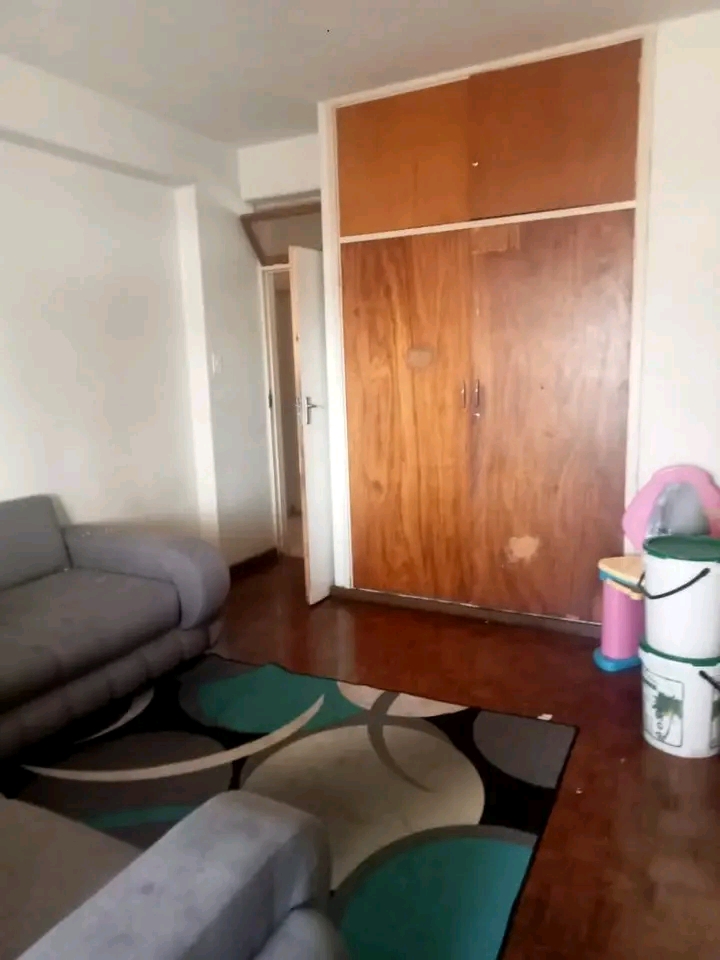 A big bedroom combined with a big half room i  in Sunnyside