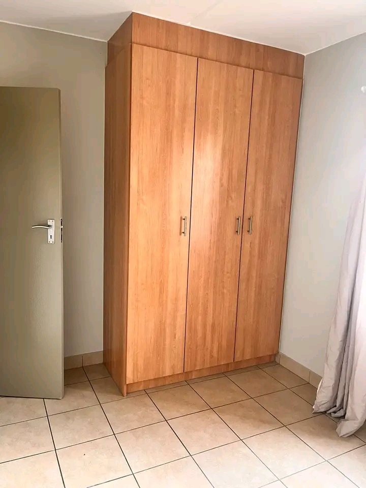 2nd floor unit
open plan lounge and fitted k  in Kibler Park