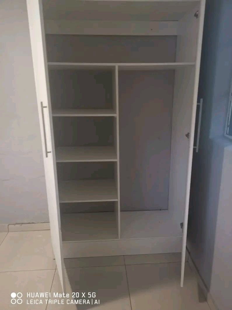 Room available 
rent is r2950, deposit is r1  in Randpark Ridge