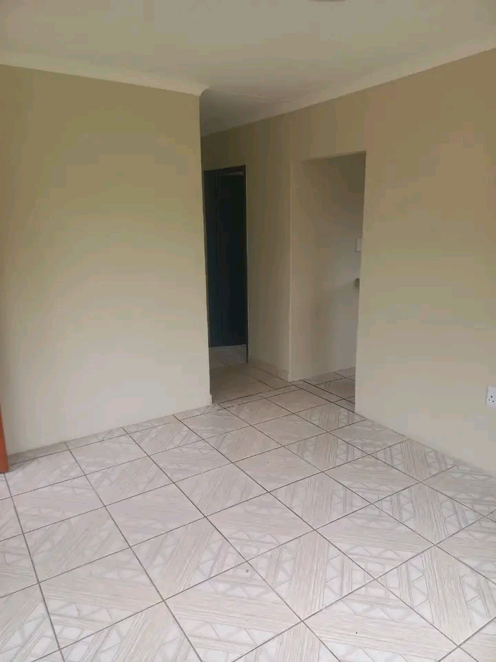 3 bedroom stand alone house in ext 4. comes w  in Norkem Park