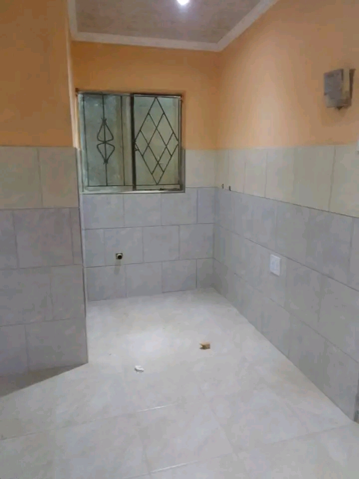 Room to rent at ext2 next to zcc church 2500  in Kaalfontein
