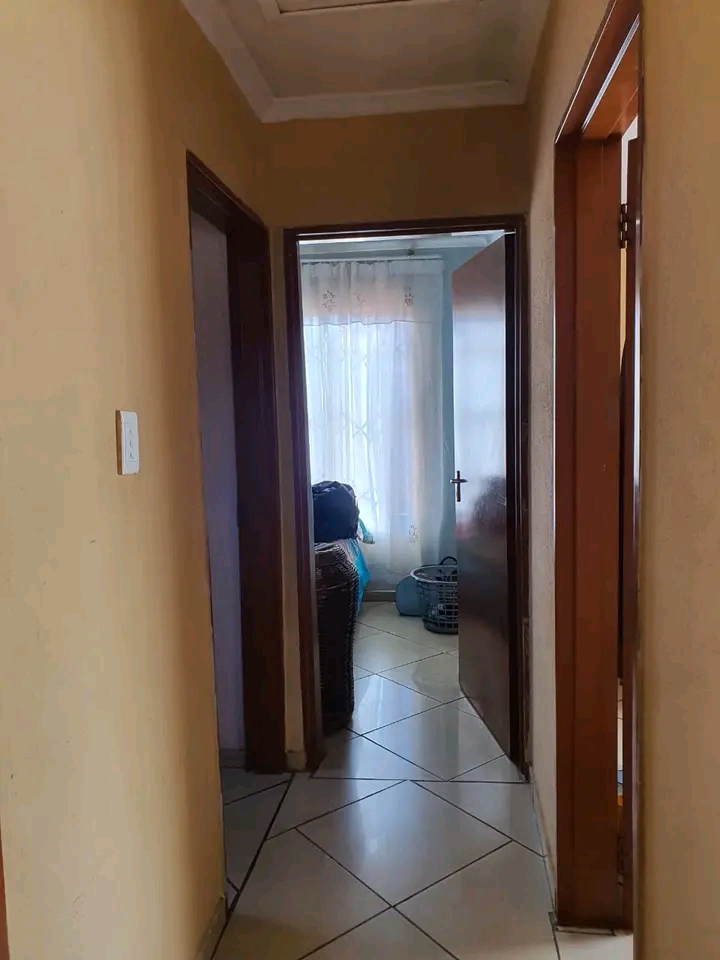 Area:ext 6 house for rental 
rent: r4500
de  in Vosloorus