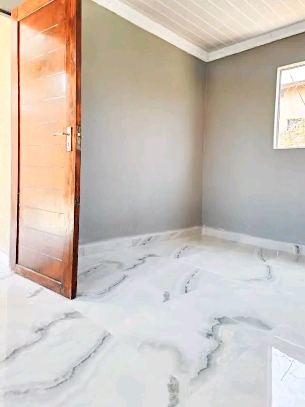 Rooms for rental 
🏅🏅🏅- ext 11
1 be  in Protea Glen