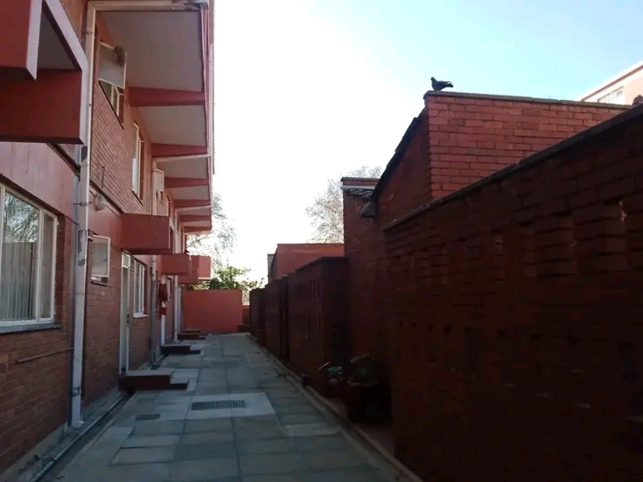 Apartment to let
1 bedroom
r5000p/m
includ  in Malvern