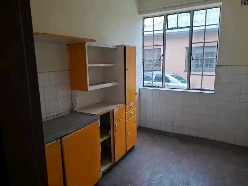 Fairway court, beaumont str, west

r3250 p/  in Turffontein
