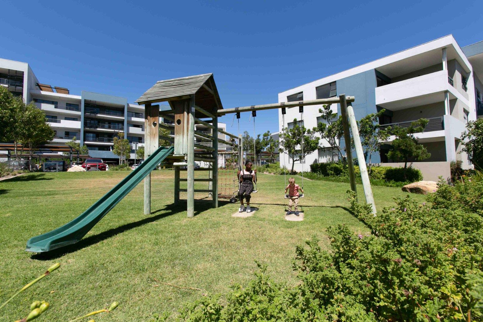 1 bed room apartment in century city modern,   in Cape Town