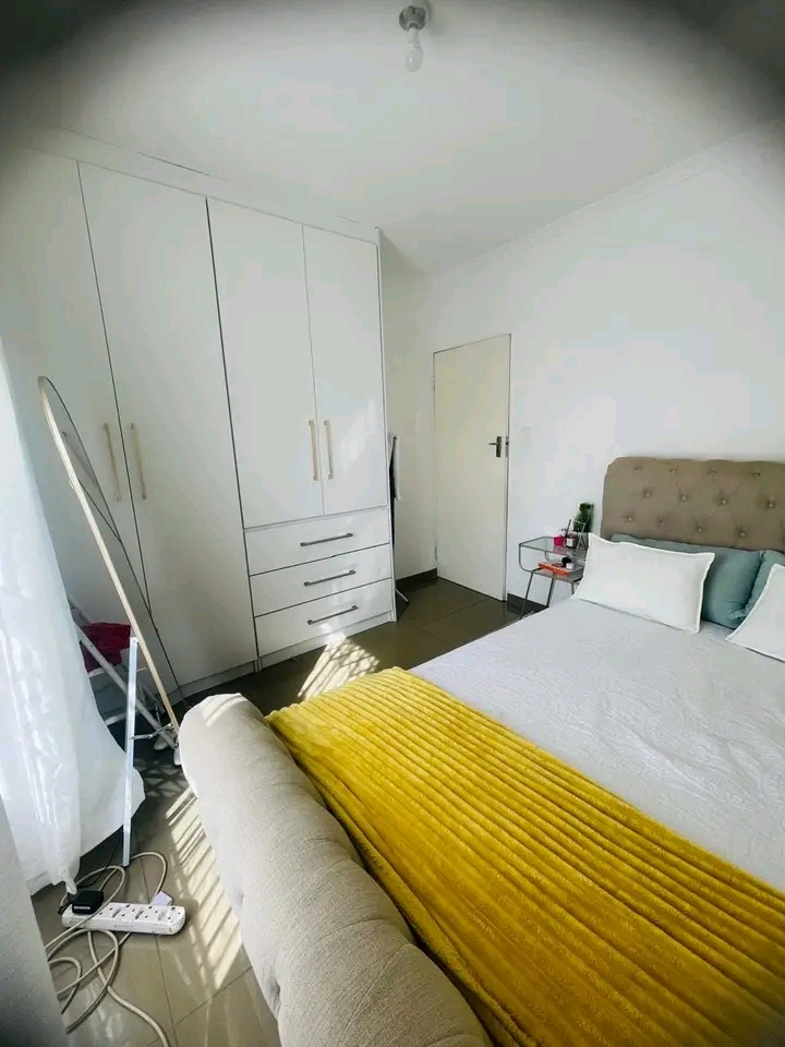 House to rent  ext 1 
 available 1st decembe  in Lufhereng