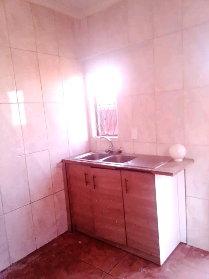 Hey there’s a room available at benoni stre  in Tembisa
