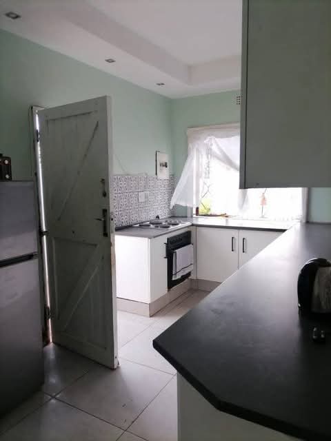 To rent in ext 5. 
3 bedrooms with bics.
1   in Ennerdale