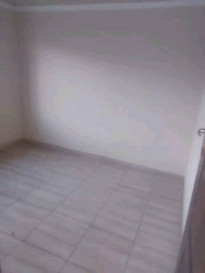 Next to ubuntu kraal 2 bedrooms with built in  in Orlando West