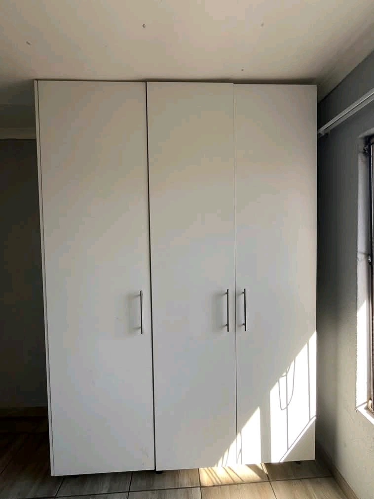1 separate bedroom with a fitted waldrobe,fit  in Birch Acres