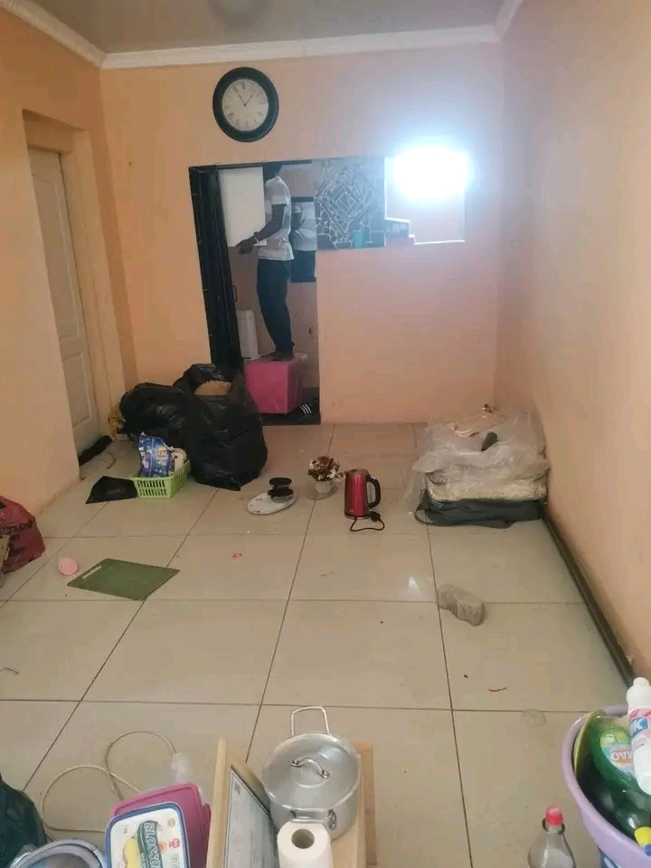 Room with shower nd toilet inside available i  in Diepkloof
