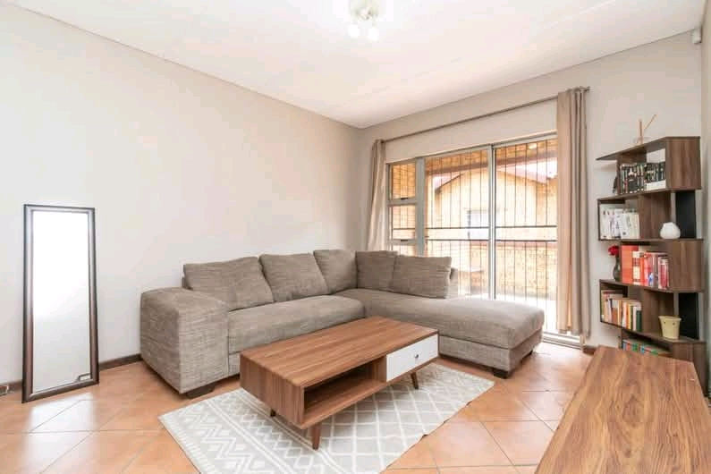 Neat and tidy ground floor unit for rent in h  in Honeydew