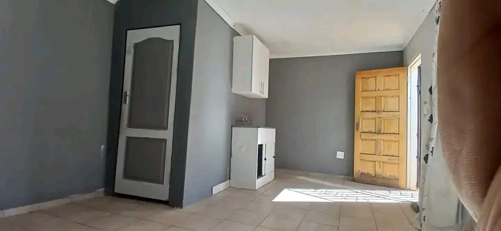 Large bachelor available to rent in ext 20
a  in Protea Glen
