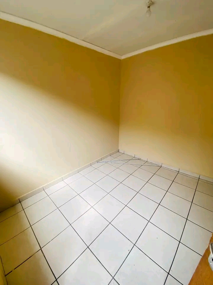 Rooms with and without shower available at ge  in Delville