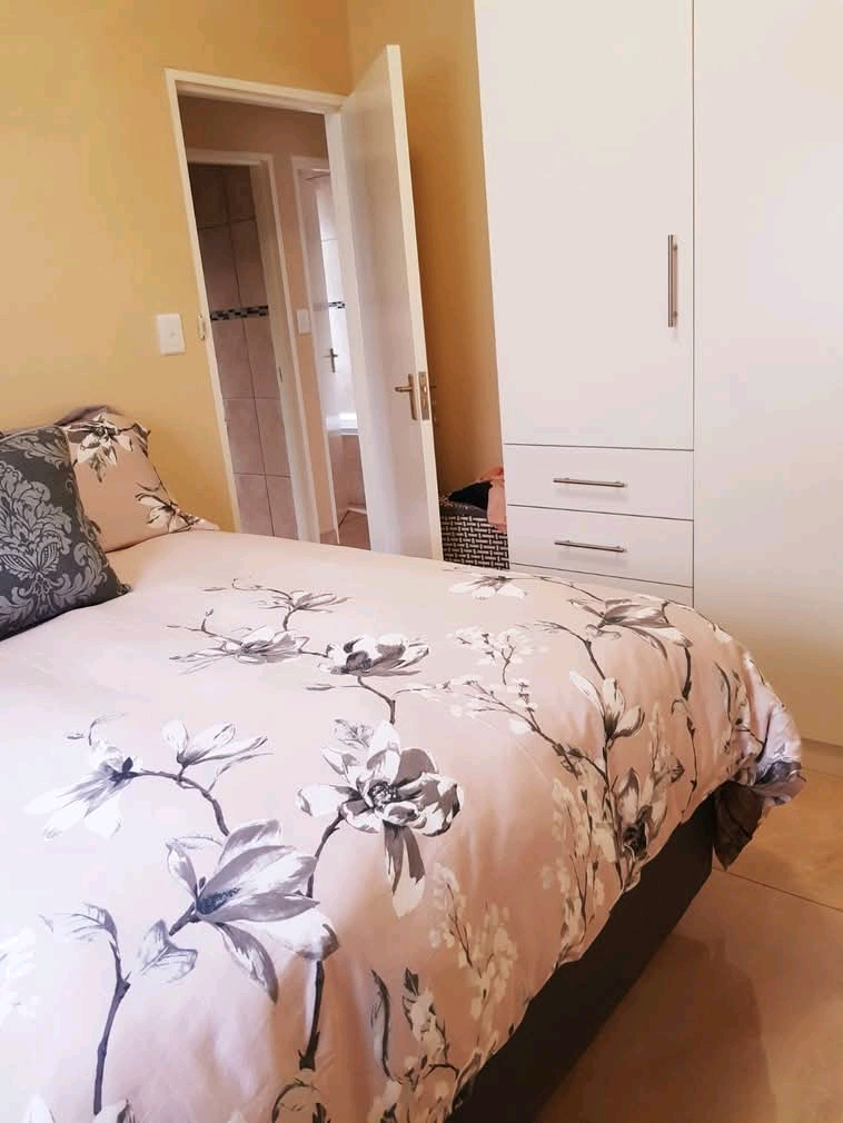 A 3-bedroom house in extension 35 is availabl  in Riverside View