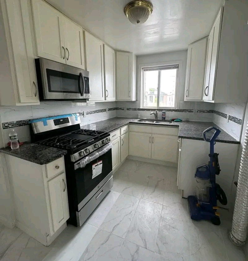 Room to rent pretoria available whatsapp  me   in Sunnyside