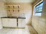 2 bedroom cottage available immediately 
the unit consists of the following:
- separate  