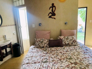BEAUTIFUL AND SPACIOUS BACHELOR COTTAGE
- RENT R5,850 
- DEPOSIT R5,850 
- WATER INCLUDED... 6