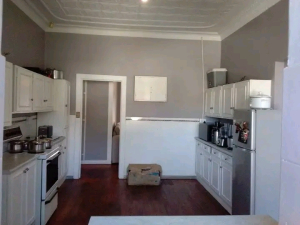Hi, spacious room available at 3 lobelia road. suitable for a single person or couple. ren 