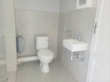 2 Bed Flat in Lansdowne 1